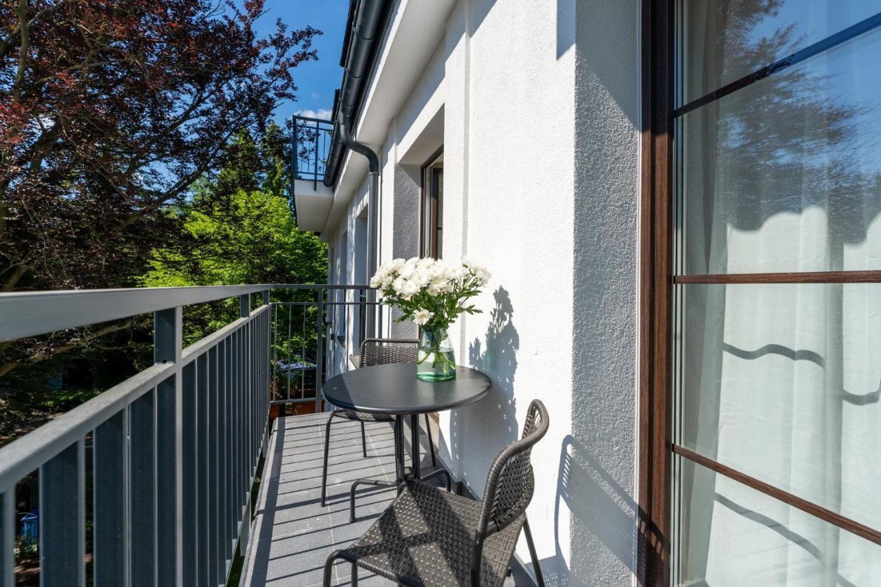 Apartment 44 *