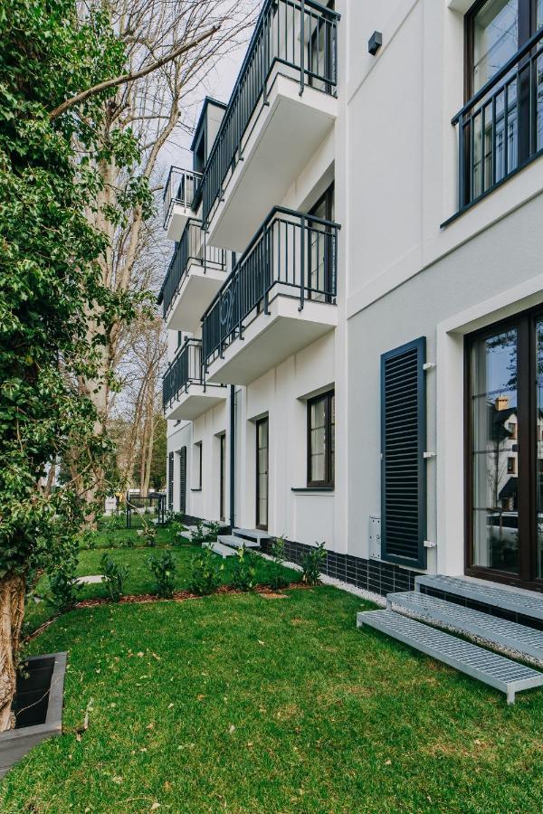 Apartment 44