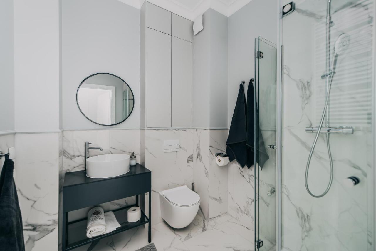 Apartment 44 *