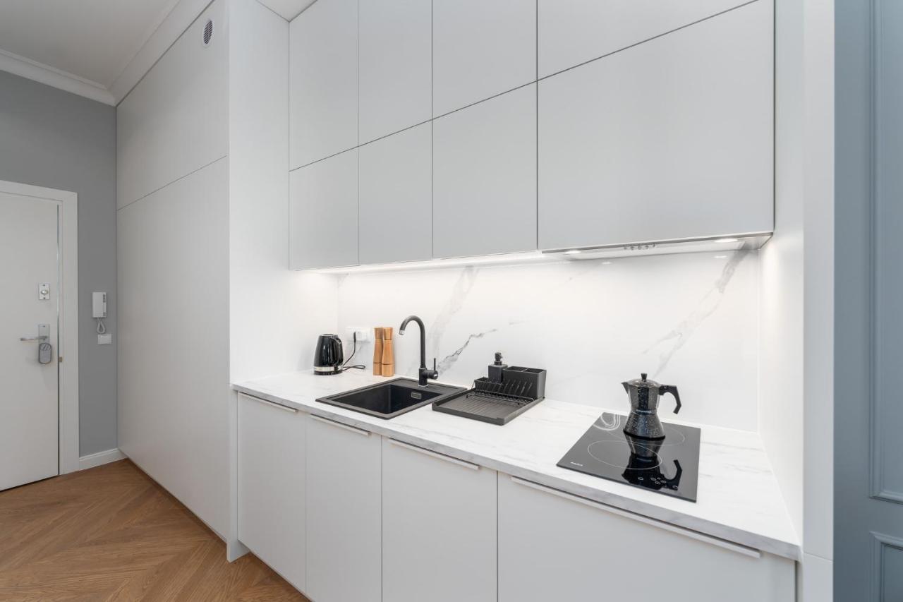 Apartment 44 *