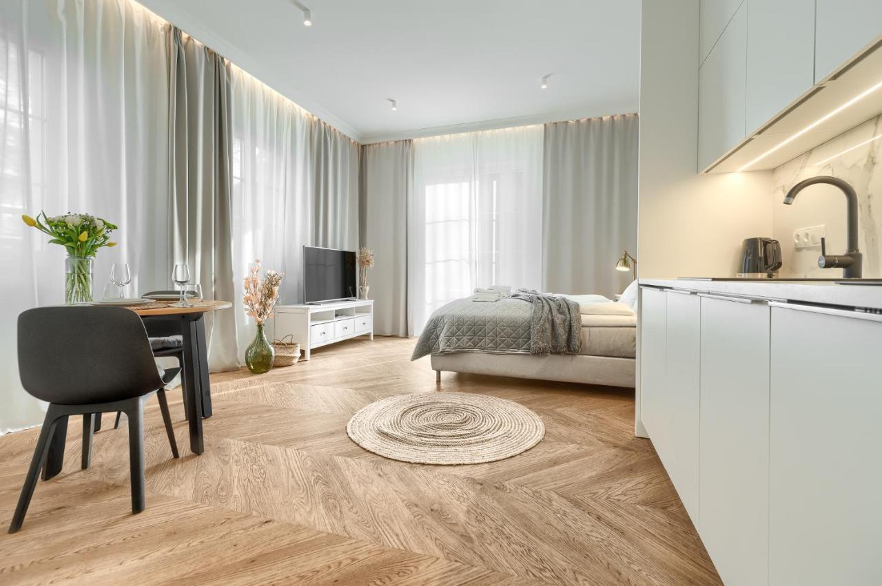 Apartment 44 *